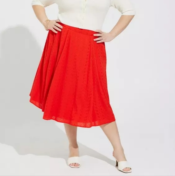 torrid Dresses & Skirts - Torrid Retro Chic Eyelet Midi Skirt Size 3 NWOT